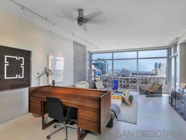 800 The Mark Ln - Photo 1