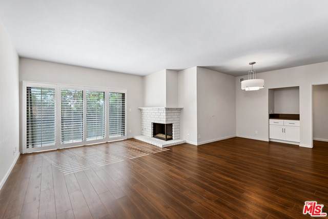 8180 Manitoba Street - Photo 1