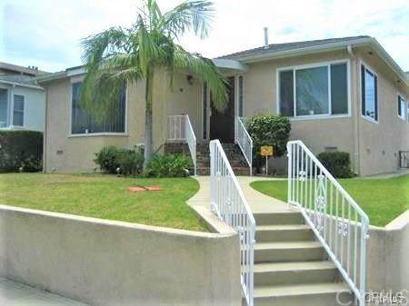 923 8th Street - Photo 1