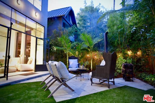 905 Nowita Place - Photo 1
