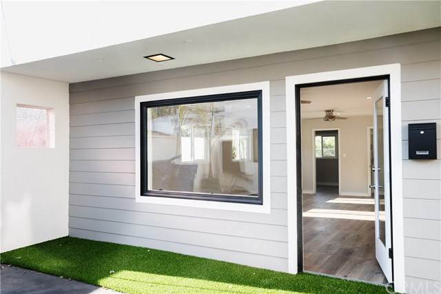 325 Culver Blvd - Photo 1