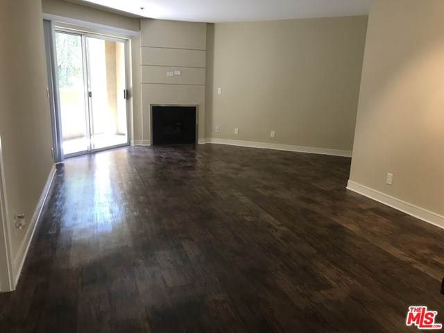 7660 Beverly Blvd - Photo 1