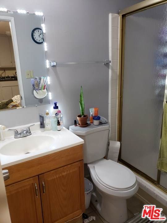 3653 Veteran Avenue - Photo 1
