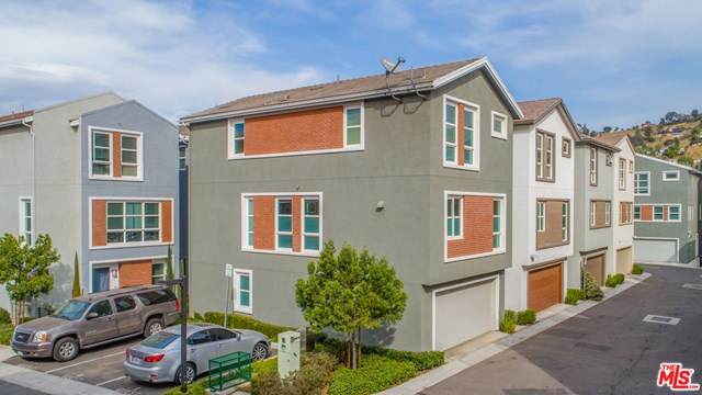 2700 Chaucer Street - Photo 1