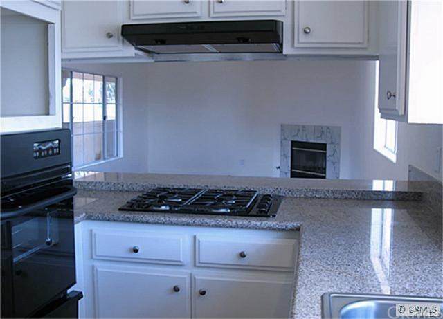 971 Sepulveda Street - Photo 1