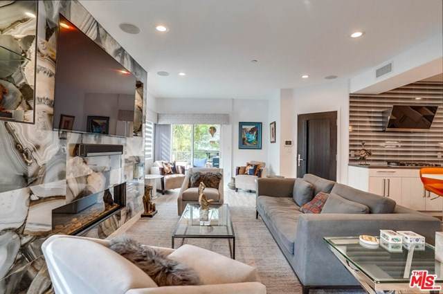 924 Palm Avenue - Photo 1