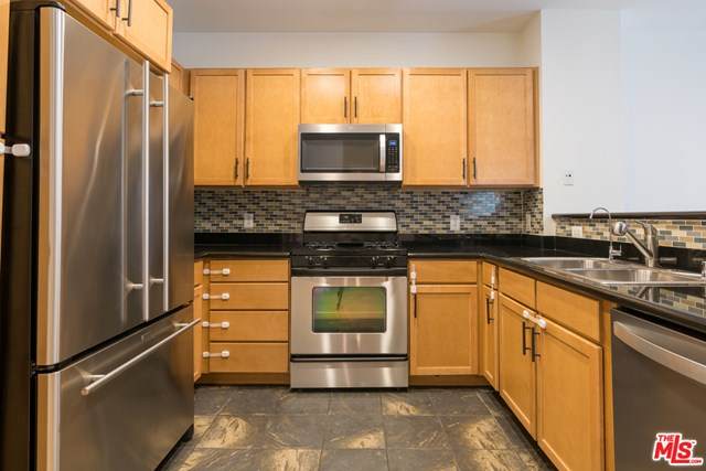 6400 Crescent Parkway - Photo 1