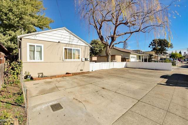 29112913 Calvin Avenue - Photo 1