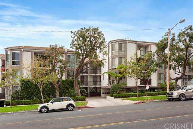 8530 Holloway Drive - Photo 1