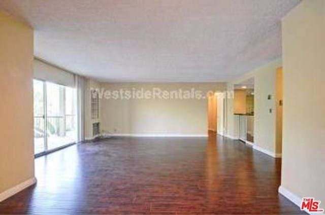 7560 Hollywood Boulevard - Photo 1