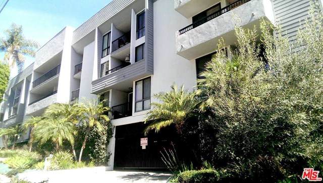 906 Doheny Drive - Photo 1