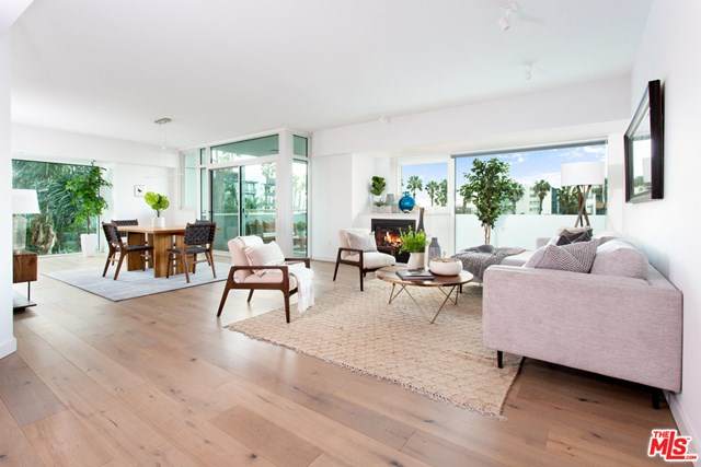 13600 Marina Pointe Drive - Photo 1