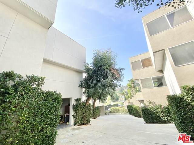 2100 Griffith Parkway - Photo 1