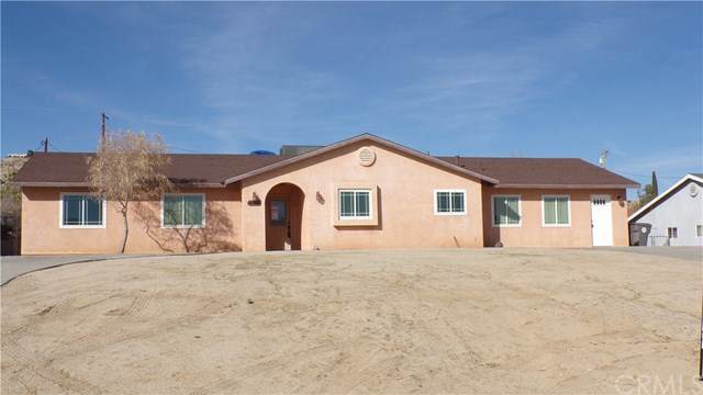 57644 Sierra Way - Photo 1