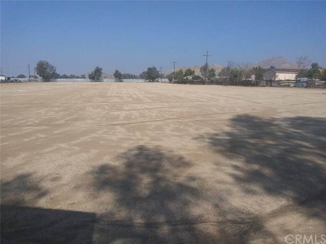 27025 Lemon Avenue - Photo 1