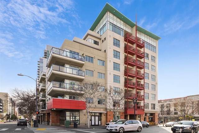 875 G St - Photo 1