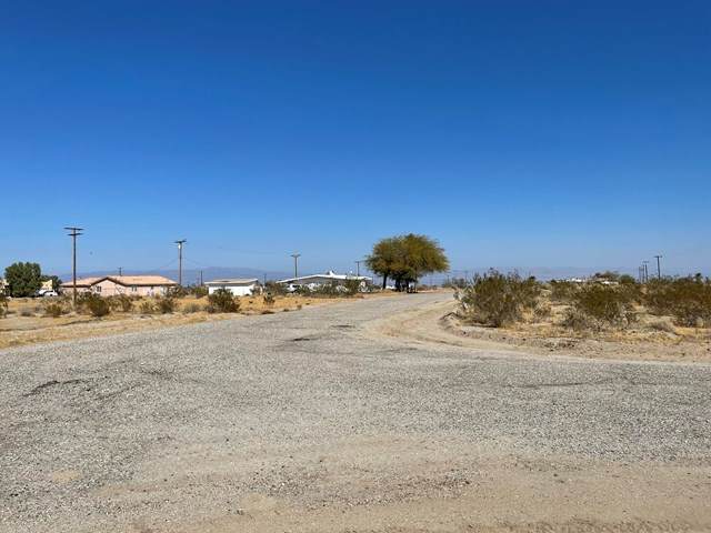 2436 Shore Gem Avenue - Photo 1
