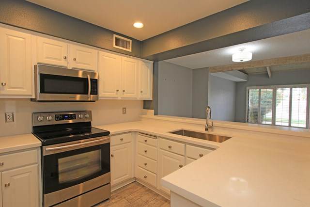 435 Sunningdale Drive - Photo 1