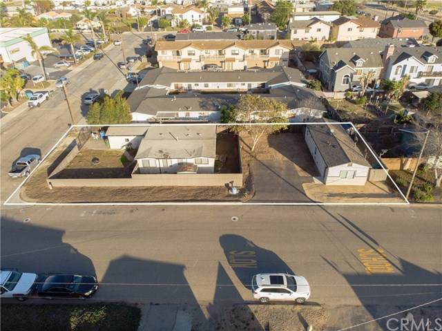 241 10th Street - Photo 1