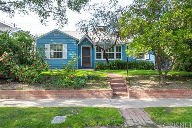 4339 Bakman Avenue - Photo 1