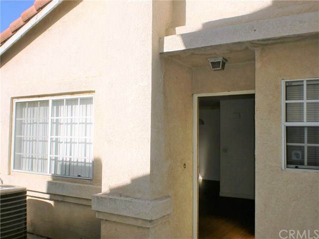 908 Unruh Avenue - Photo 1