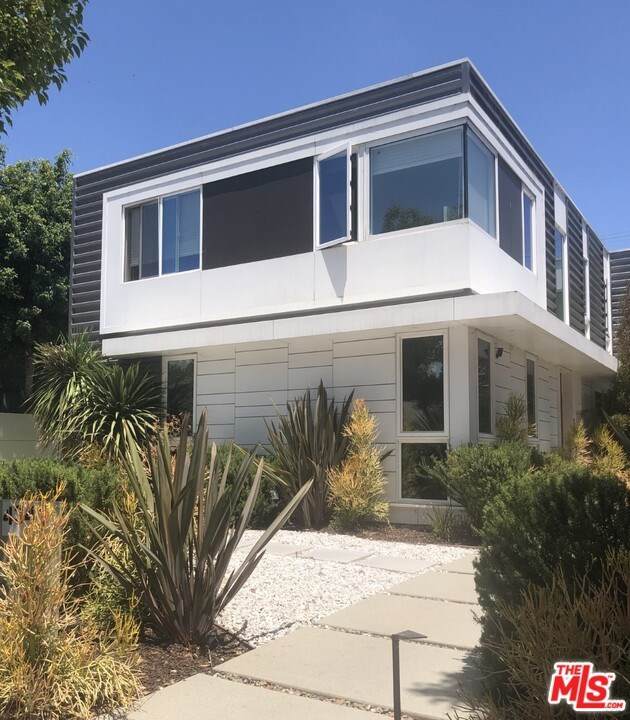 4342 Coolidge Avenue - Photo 1