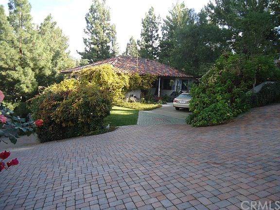 1102 Country Hills Drive - Photo 1