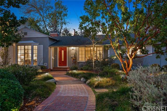 11821 Addison Street - Photo 1
