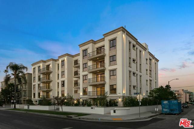 1070 Holt Avenue - Photo 1