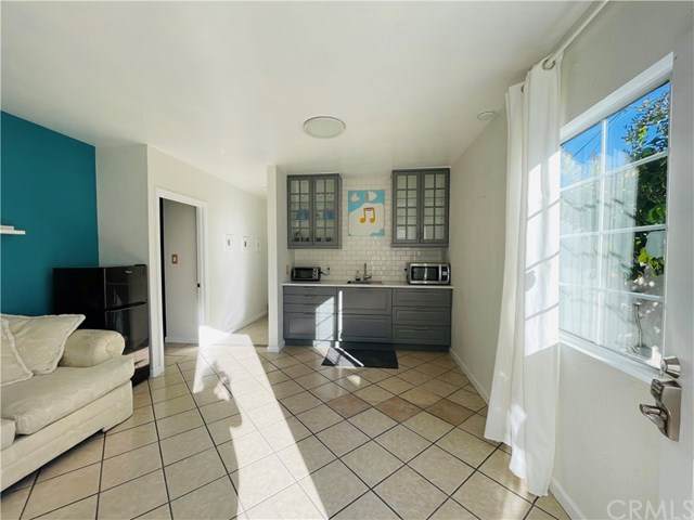 5538 Cartwright Avenue - Photo 1