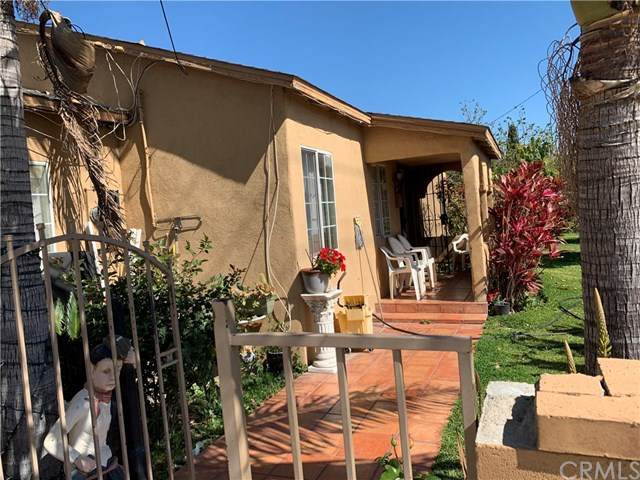 1713 Sycamore Street - Photo 1