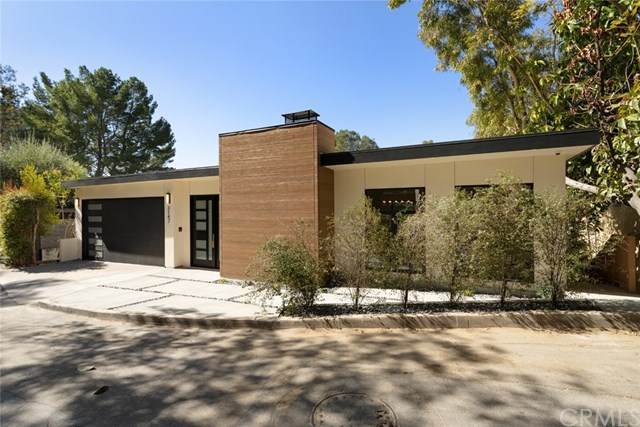 3147 Hollyridge Drive - Photo 1