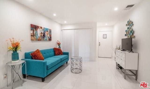 420 Villa Ct Court - Photo 1