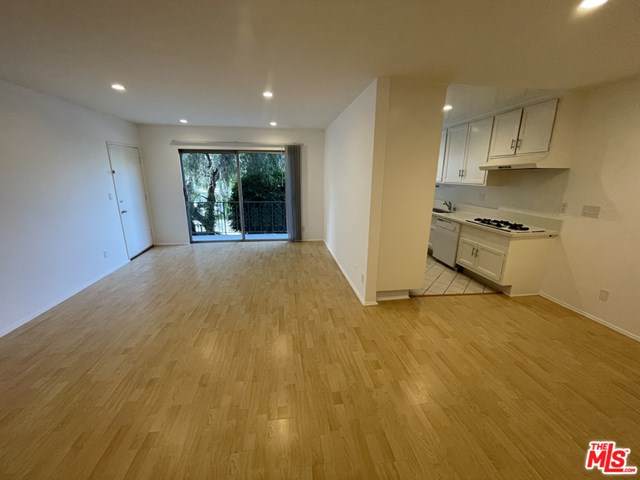 11698 Montana Avenue - Photo 1