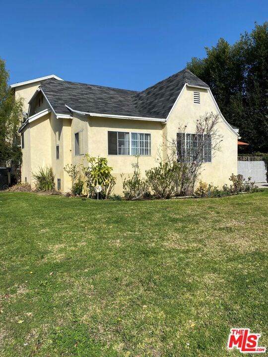 407 Hargrave Street - Photo 1