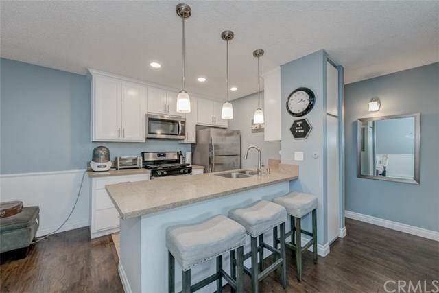 15438 La Mirada Boulevard - Photo 1