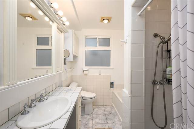 532 The Strand - Photo 1