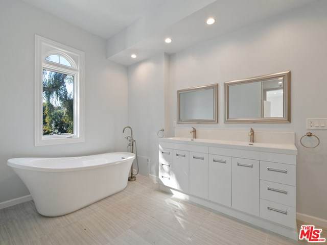 10100 Empyrean Way - Photo 1