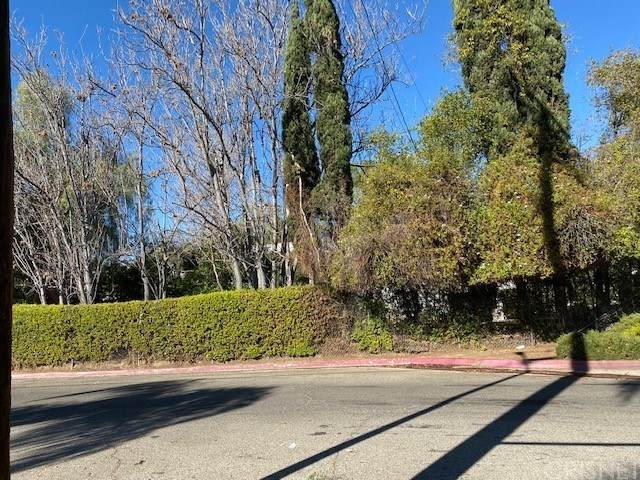 17719 Kinzie Street - Photo 1