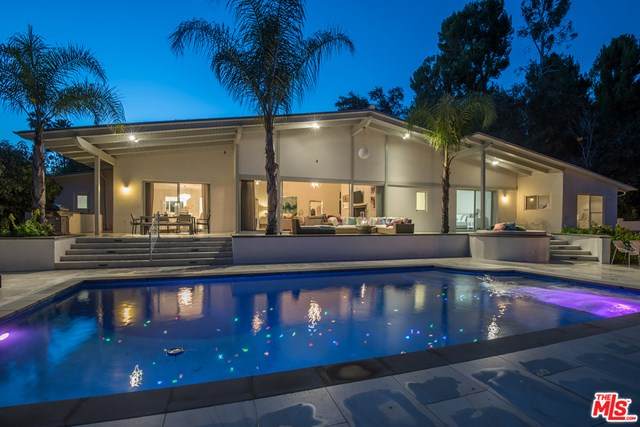 1054 Shadow Hill Way - Photo 1