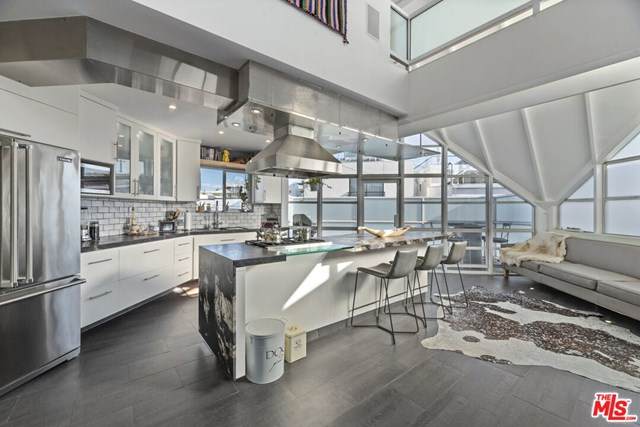 120 Thornton Place - Photo 1