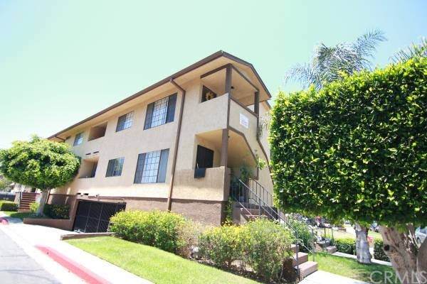 1903 Grismer Avenue - Photo 1