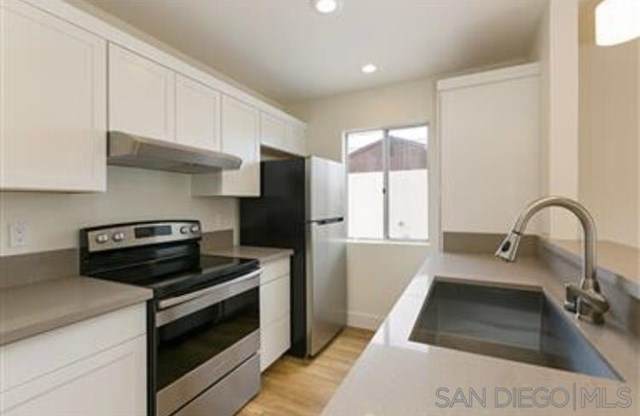5341 Rex Ave - Photo 1