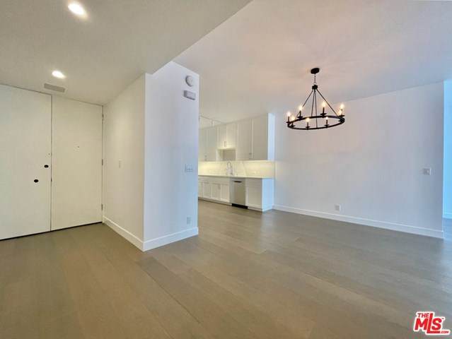 1100 Alta Loma Road - Photo 1