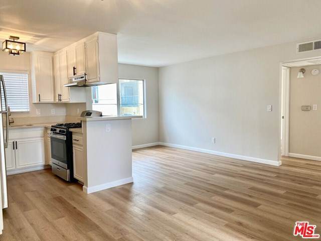 1540 Bronson Avenue - Photo 1