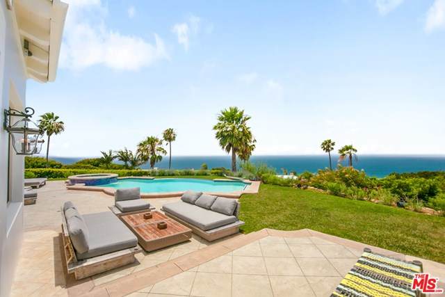 5618 Sea View Drive - Photo 1