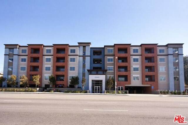 6940 Sepulveda Boulevard - Photo 1