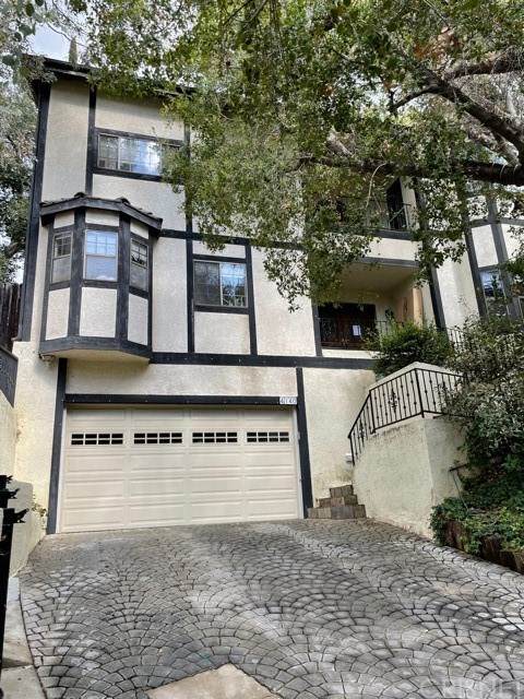 4140 Empis Street - Photo 1