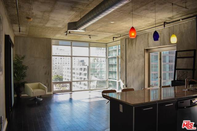 645 9TH Street - Photo 1