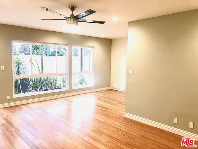 911 Lincoln Boulevard - Photo 1